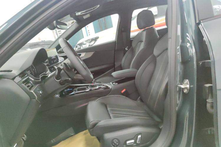 Used Audi A4L 2024 40 TFSI quattro RS Performance Package Left Front Seat