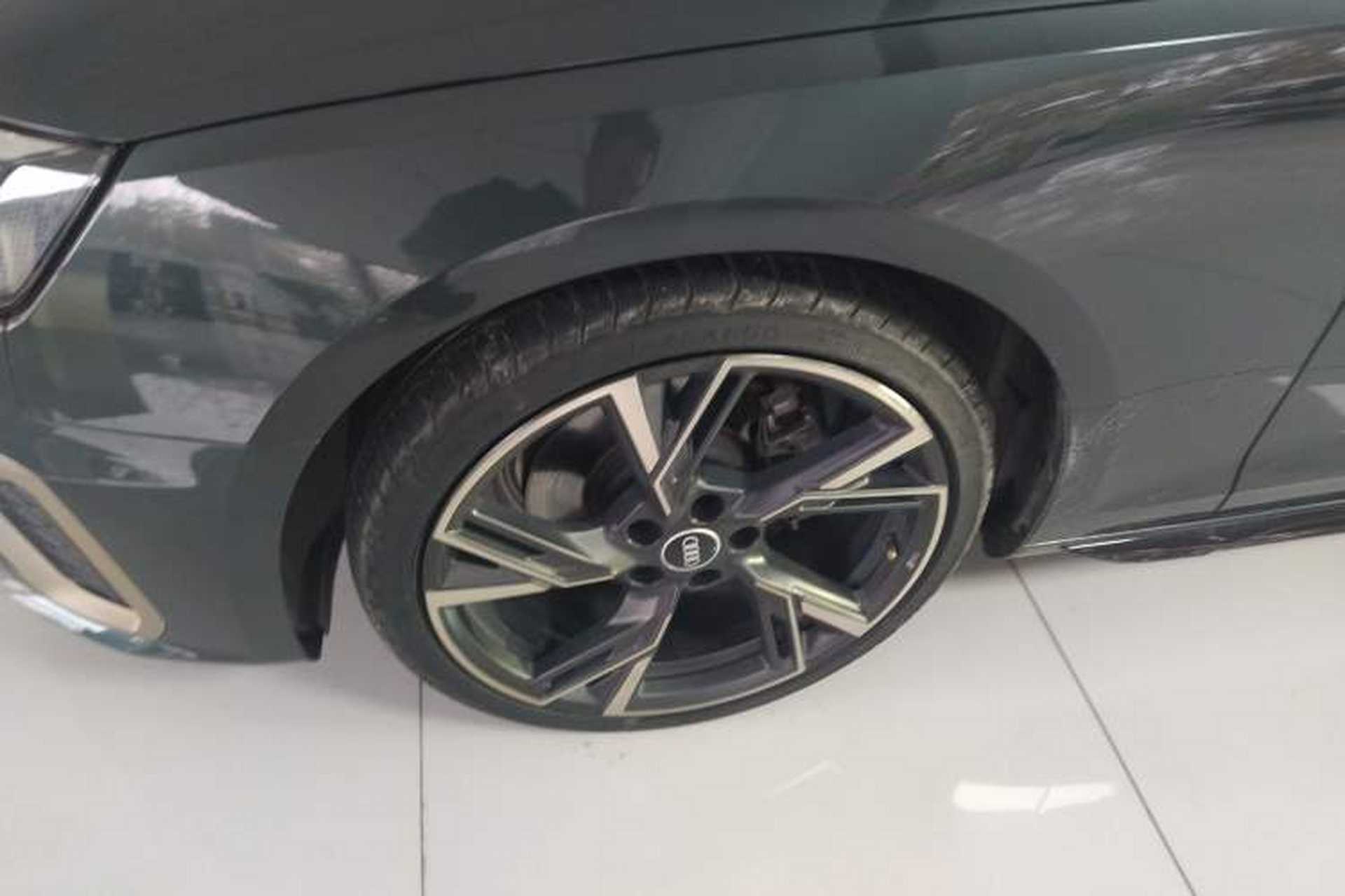 Used Audi A4L 2024 40 TFSI quattro RS Performance Package Left Front Wheel Hub