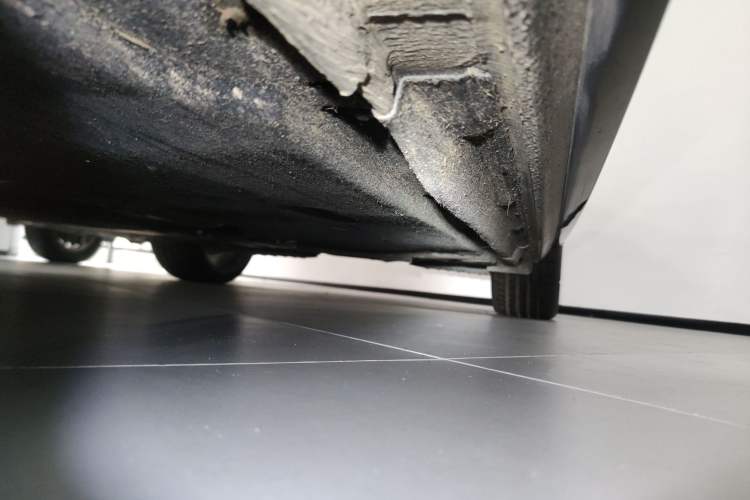 Used Audi A4L 2024 40 TFSI quattro RS Performance Package Left Side Sill