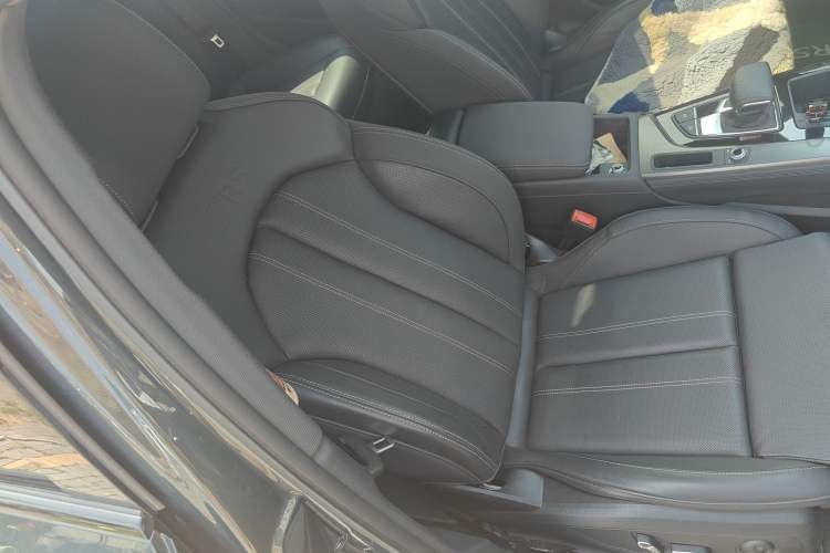 Used Audi A4L 2024 40 TFSI quattro RS Performance Package Right Front Seat