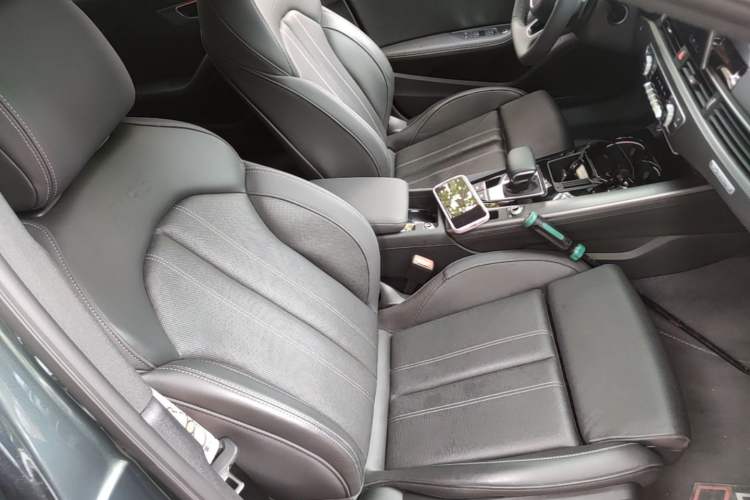 Used Audi A4L 2024 40 TFSI quattro RS Performance Package Right Front Seat