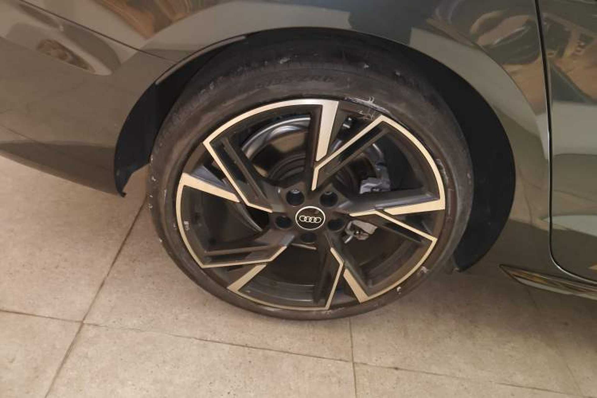 Used Audi A4L 2024 40 TFSI quattro RS Performance Package Right Rear Wheel Hub