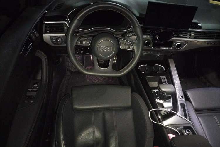 Used Audi A4L 2024 40 TFSI quattro RS Performance Package Steering Wheel