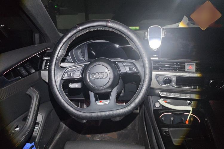 Used Audi A4L 2024 40 TFSI quattro RS Performance Package Steering Wheel