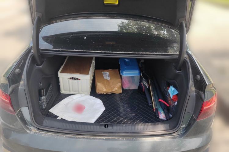 Used Audi A4L  Trunk