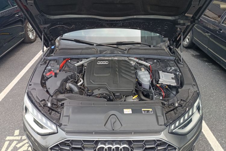 Used Audi A4L 2024 40 TFSI Fashion Dynamic Model Engine Bay