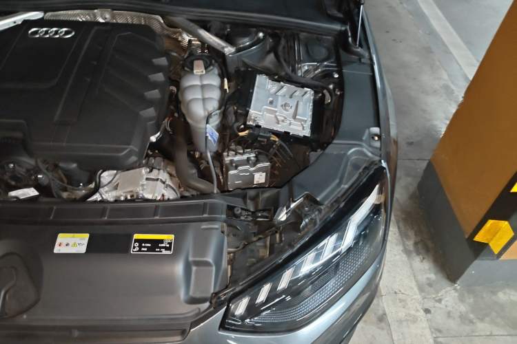 Used Audi A4L 2024 45 TFSI quattro Prestige Dynamic Edition Engine Bay Left