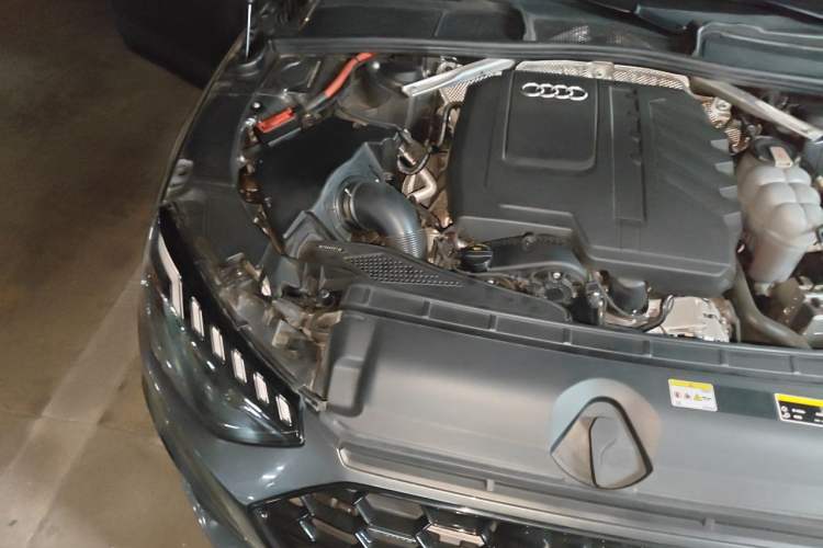 Used Audi A4L 2024 45 TFSI quattro Prestige Dynamic Edition Engine Bay Right