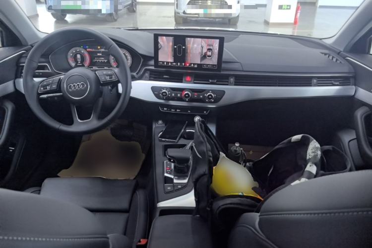 Used Audi A4L 2024 40 TFSI Fashion Dynamic Model Center Console