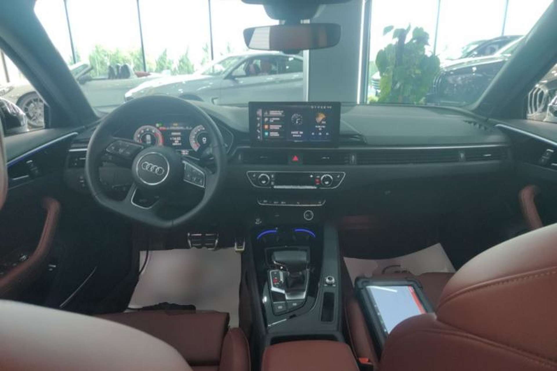 Used Audi A4L 2024 40 TFSI Luxury Dynamic Edition (Starry Night Version) Center Console