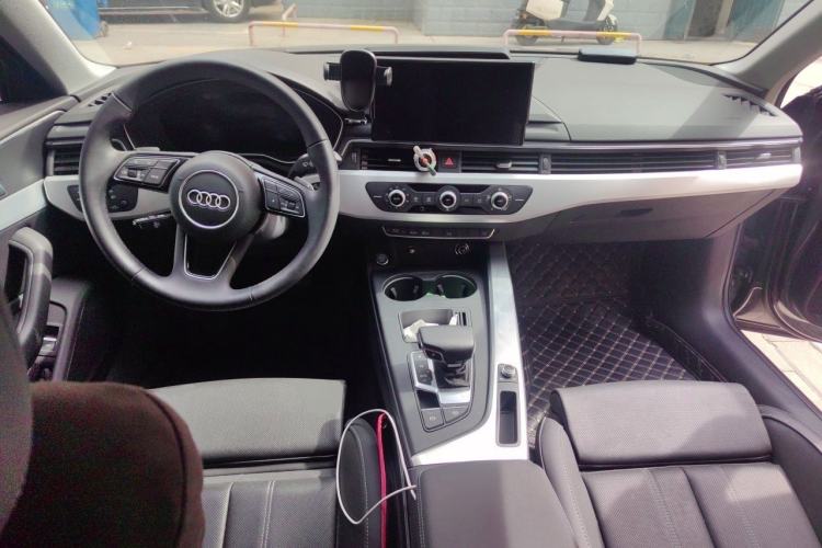 Used Audi A4L 2024 40 TFSI Fashion Dynamic Model Center Console