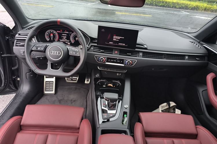 Used Audi A4L 2024 40 TFSI Luxury Dynamic Edition Center Console