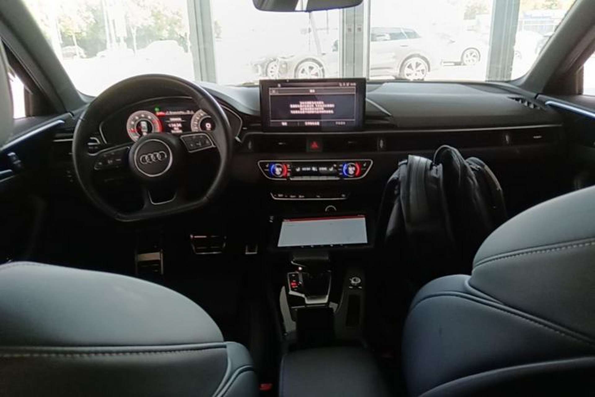 Used Audi A4L 2024 40 TFSI Luxury Dynamic Edition Center Console