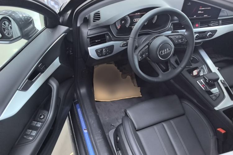 Used Audi A4L 2024 40 TFSI Fashion Dynamic Model Driver Seat