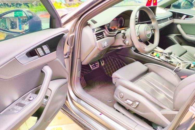 Used Audi A4L 2024 40 TFSI quattro RS Performance Package Driver Seat