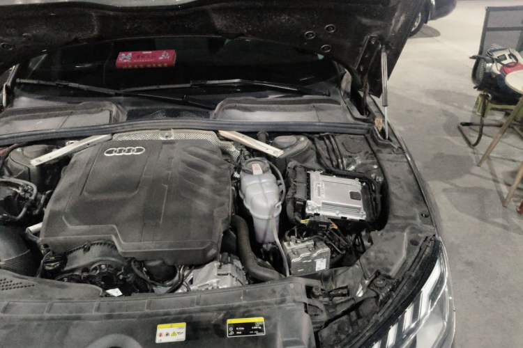 Used Audi A4L 2024 40 TFSI Fashion Dynamic Model Engine Bay Left