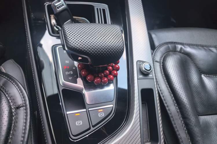 Used Audi A4L 2024 40 TFSI quattro RS Performance Package Gear Lever
