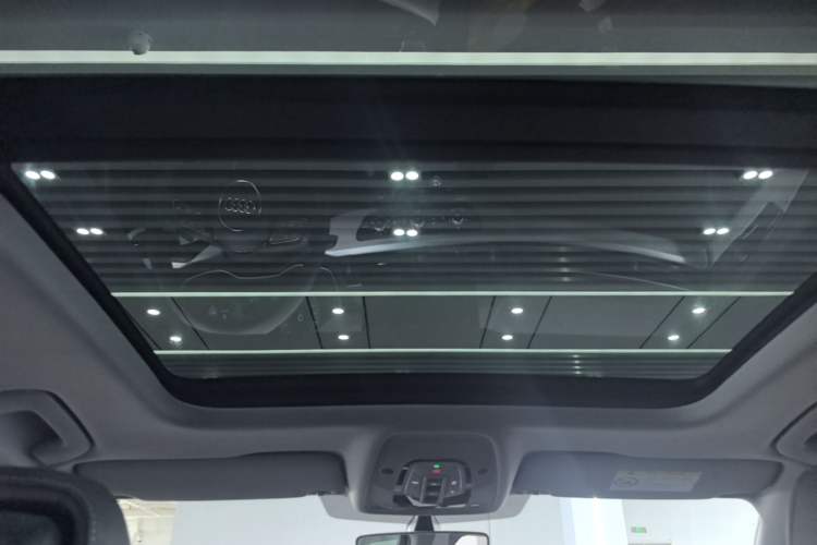Used Audi A4L 2024 40 TFSI Fashion Dynamic Model Headliner