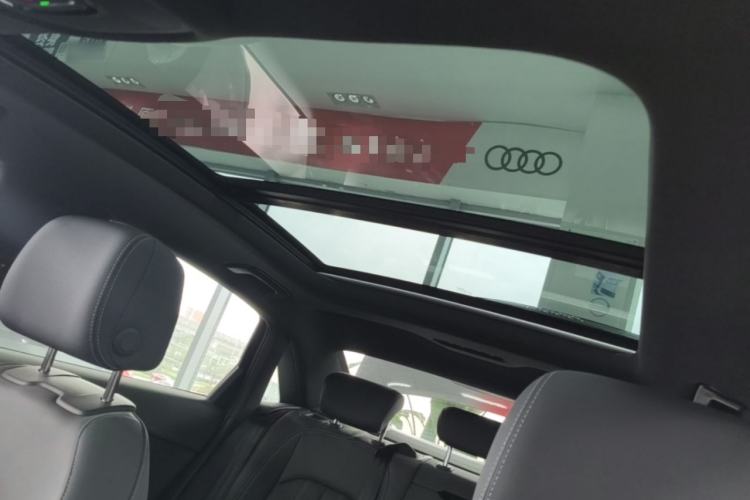 Used Audi A4L 2024 40 TFSI Luxury Dynamic Edition Headliner