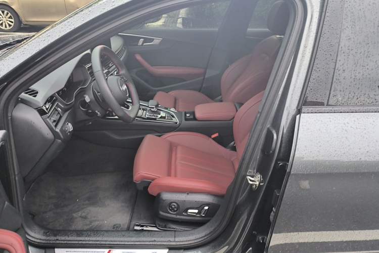 Used Audi A4L 2024 40 TFSI Luxury Dynamic Edition Left Front Seat