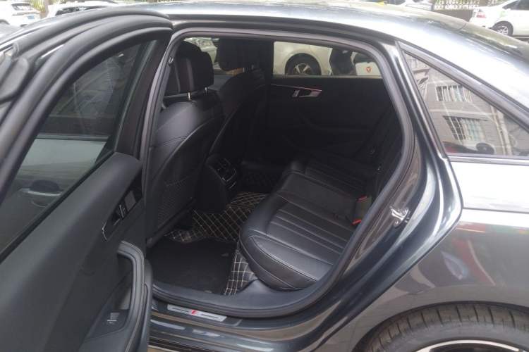 Used Audi A4L 2024 40 TFSI Luxury Dynamic Edition Left Rear Seat