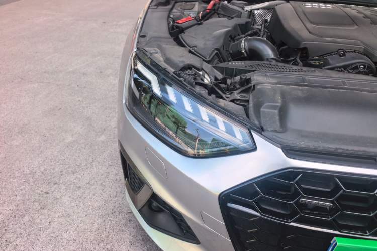 Used Audi A4L 2024 40 TFSI quattro RS Performance Package Right Front Headlight