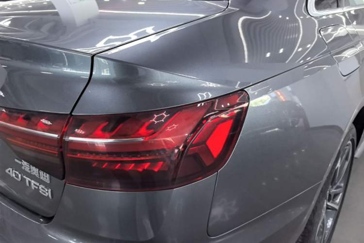 Used Audi A4L 2024 40 TFSI Fashion Dynamic Model Right Rear Taillight