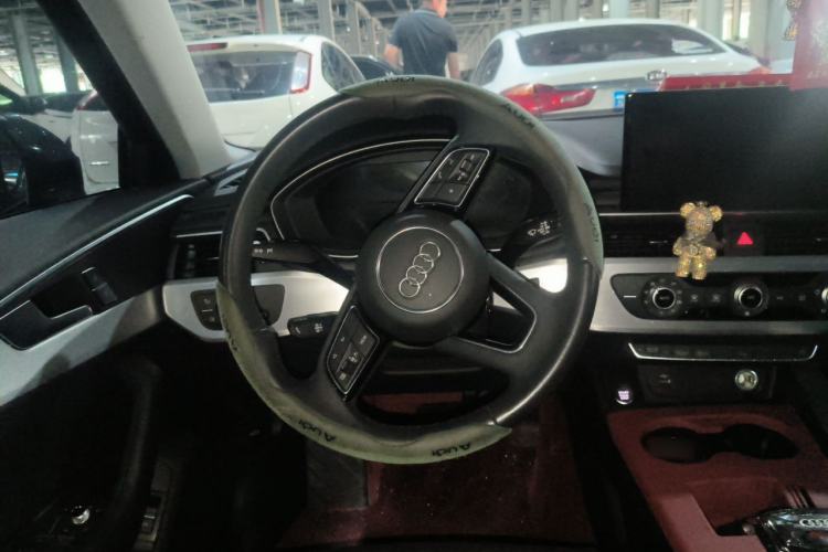 Used Audi A4L 2024 40 TFSI Fashion Dynamic Model Steering Wheel