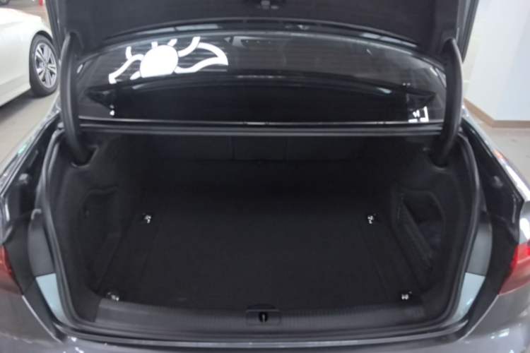 Used Audi A4L 2024 40 TFSI Fashion Dynamic Model Trunk