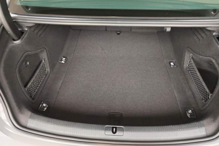 Used Audi A4L 2024 40 TFSI Luxury Dynamic Edition Trunk