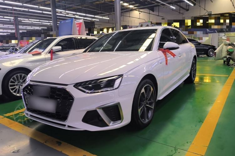 Audi A4L 2024 40 TFSI Fashion Dynamic Model с пробегом Guazi used car, China used car export, Used car for sale, Used cars, Cheapest cars for sale