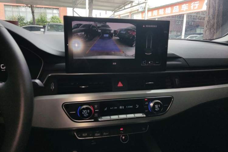 Used Audi A4L 2024 40 TFSI Fashion Dynamic Model Audio And AC Panel