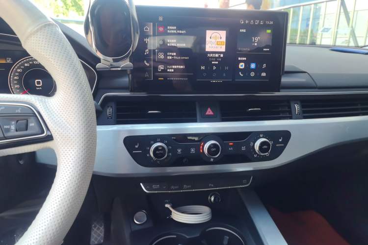 Used Audi A4L 2024 40 TFSI Fashion Dynamic Model Audio And AC Panel