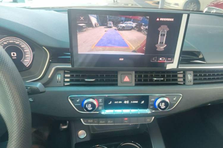 Used Audi A4L 2024 40 TFSI Luxury Dynamic Edition Audio And AC Panel
