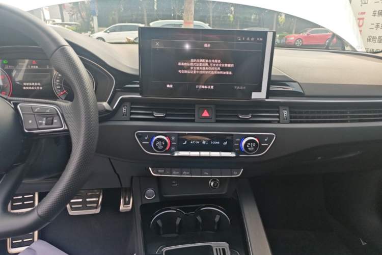 Used Audi A4L 2024 40 TFSI Luxury Dynamic Edition Audio And AC Panel