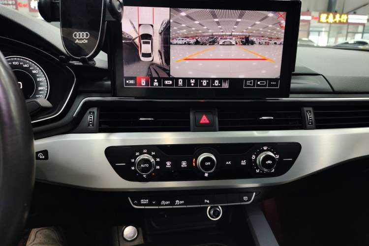 Used Audi A4L 2024 40 TFSI Fashion Dynamic Model Audio And AC Panel
