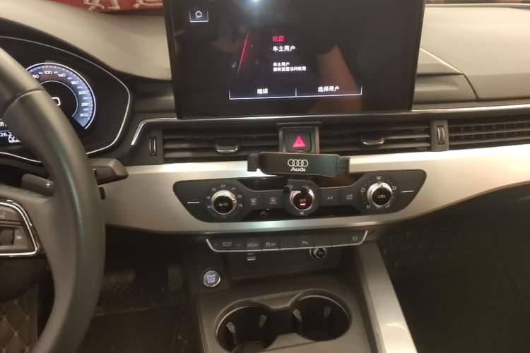 Used Audi A4L 2024 40 TFSI Fashion Dynamic Model Audio And AC Panel