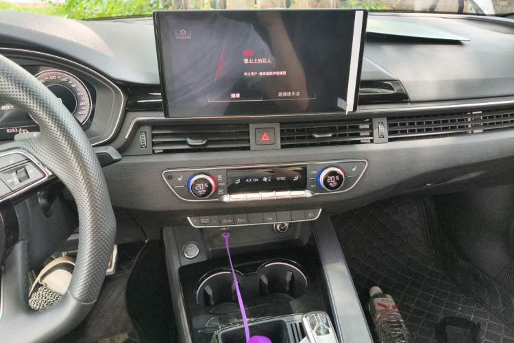 Used Audi A4L 2024 40 TFSI Luxury Dynamic Edition Audio And AC Panel