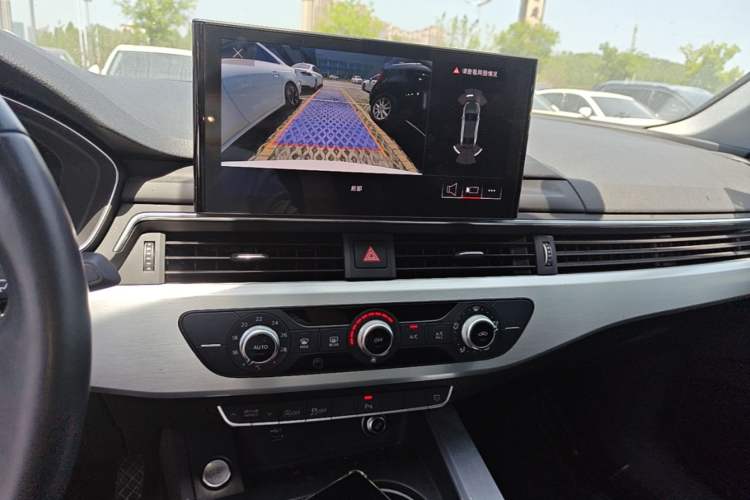 Used Audi A4L 2024 40 TFSI Fashion Dynamic Model Audio And AC Panel