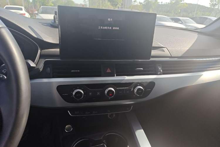 Used Audi A4L 2024 40 TFSI Fashion Dynamic Model Audio And AC Panel