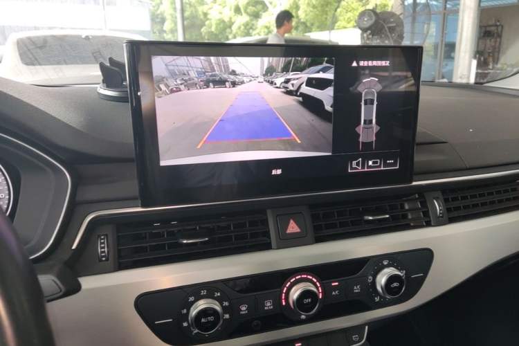 Used Audi A4L 2024 40 TFSI Fashion Dynamic Model Audio And AC Panel