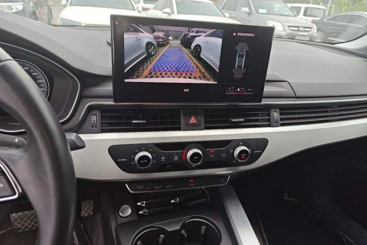 Used Audi A4L 2024 40 TFSI Fashion Dynamic Model Audio And AC Panel