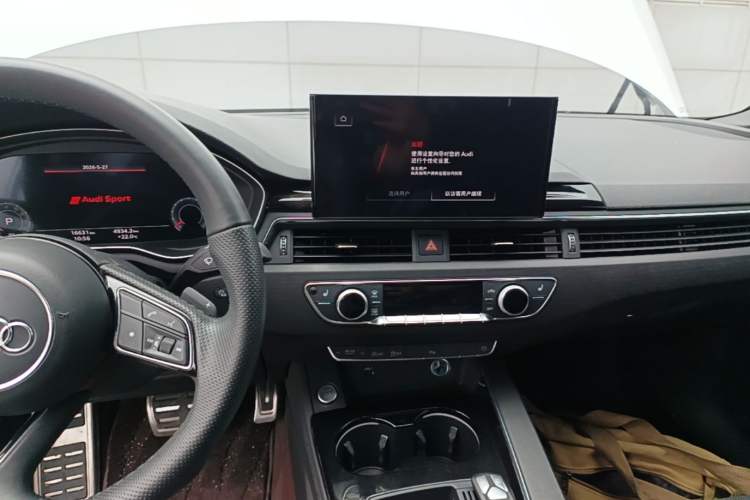 Used Audi A4L 2024 40 TFSI Luxury Dynamic Edition Audio And AC Panel