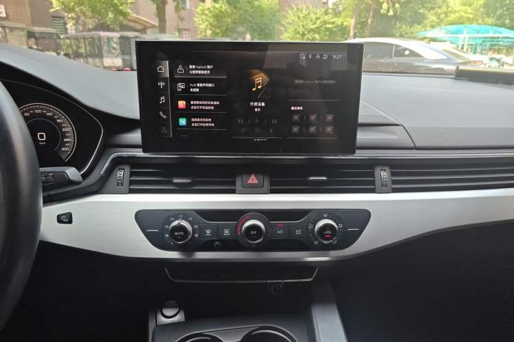 Used Audi A4L 2024 40 TFSI Fashion Dynamic Model Audio And AC Panel