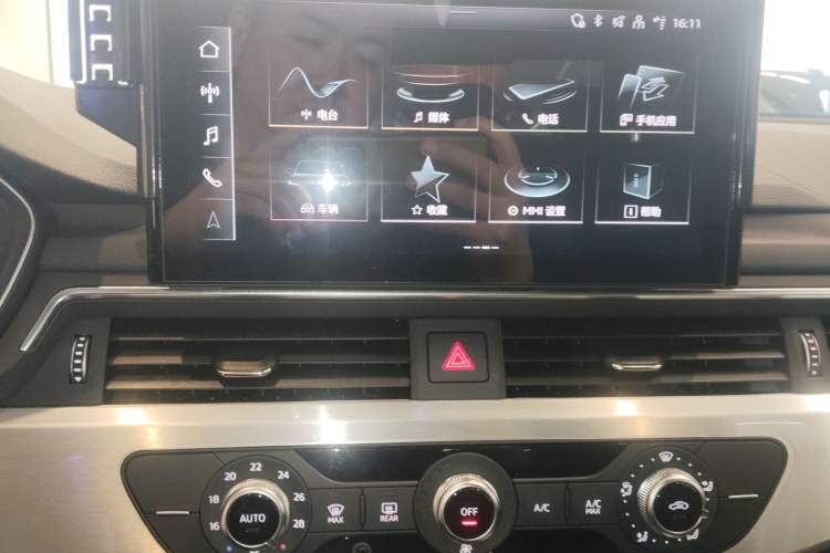 Used Audi A4L 2024 40 TFSI Fashion Dynamic Model Audio And AC Panel
