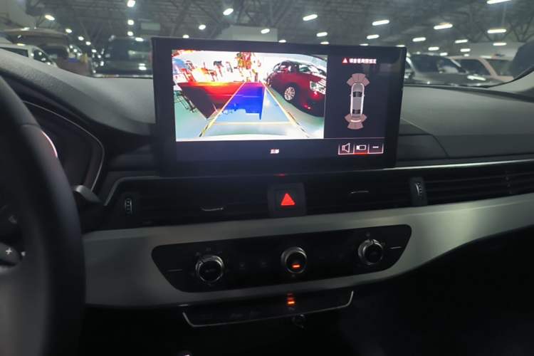 Used Audi A4L 2024 40 TFSI Fashion Dynamic Model Audio And AC Panel