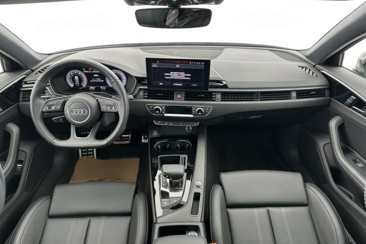 Used Audi A4L 2024 40 TFSI Luxury Dynamic Edition Audio And AC Panel