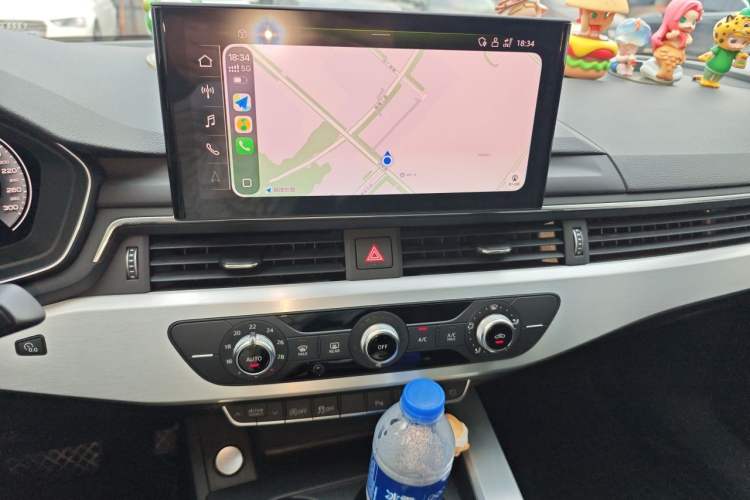 Used Audi A4L 2024 40 TFSI Fashion Dynamic Model Audio And AC Panel