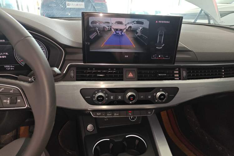 Used Audi A4L 2024 40 TFSI Fashion Dynamic Model Audio And AC Panel