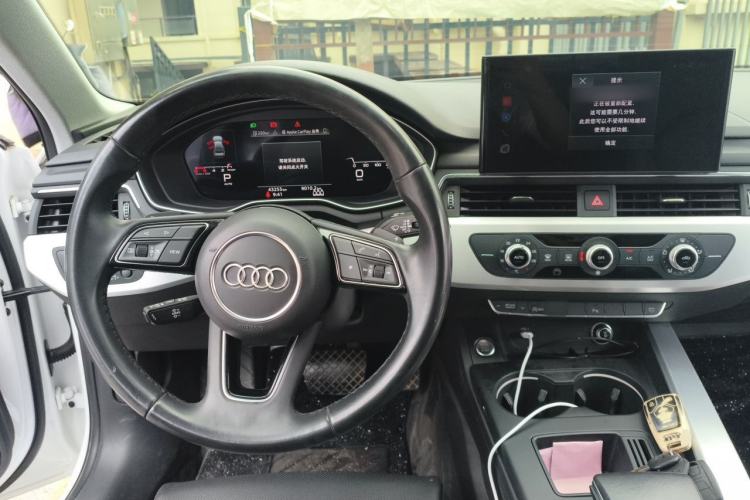 Used Audi A4L 2024 40 TFSI Fashion Dynamic Model Center Console